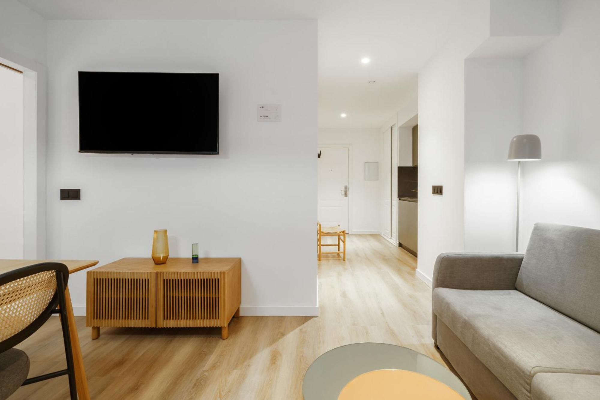 Limehome Malaga Calle Victoria Экстерьер фото