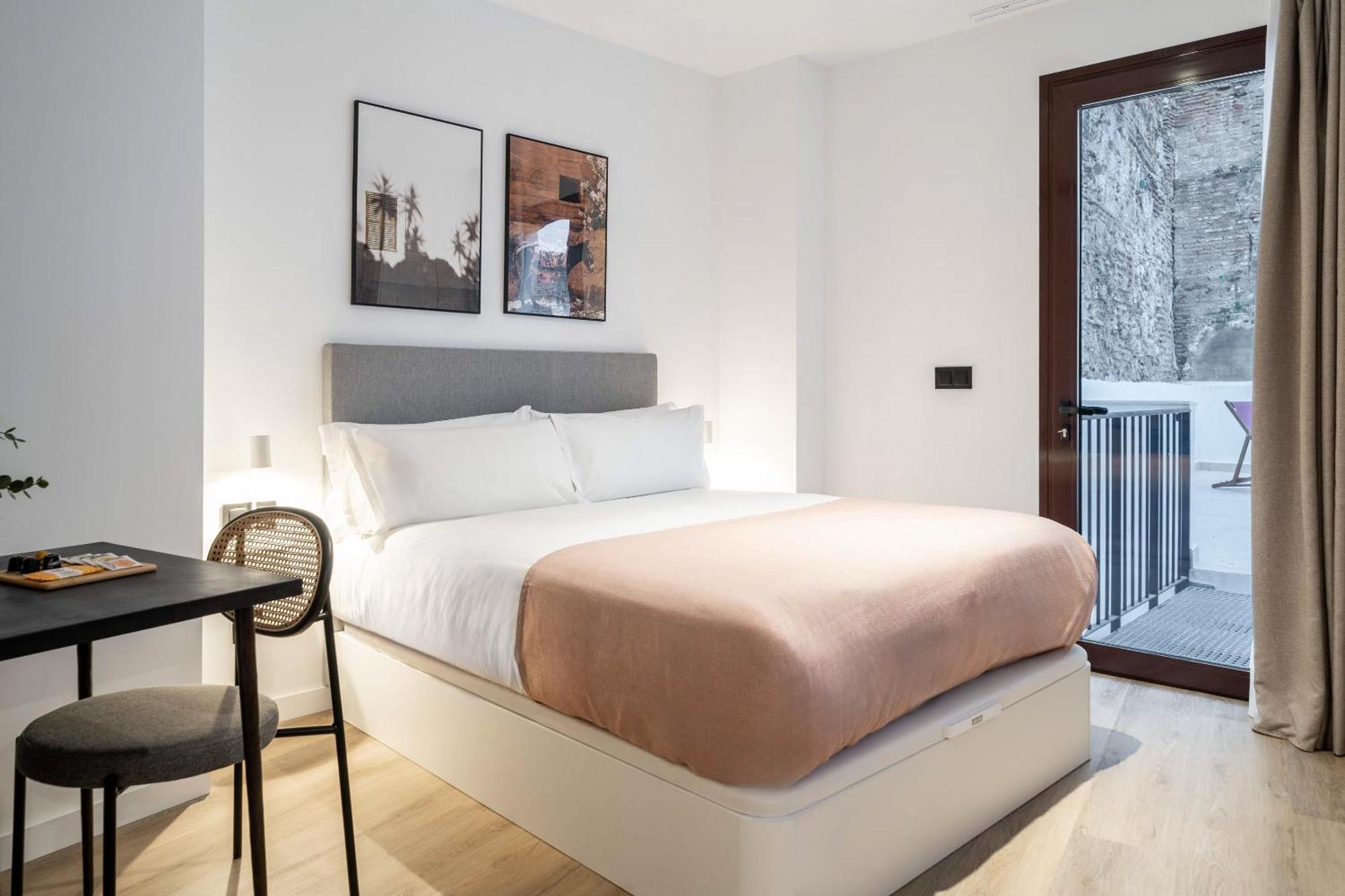 Limehome Malaga Calle Victoria Экстерьер фото