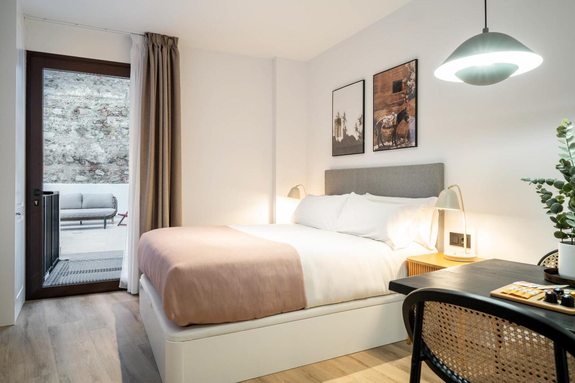 Limehome Malaga Calle Victoria Экстерьер фото