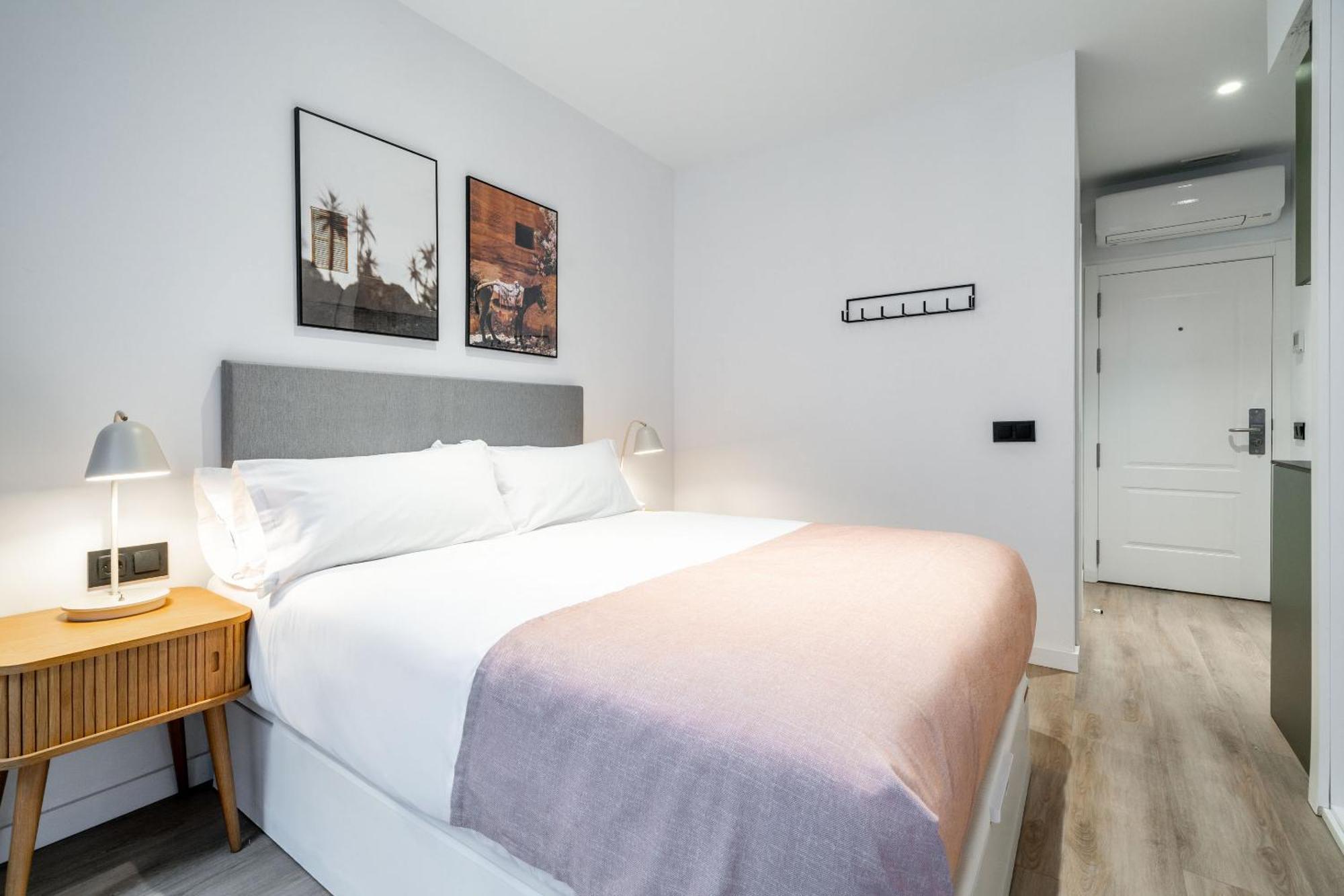 Limehome Malaga Calle Victoria Номер фото