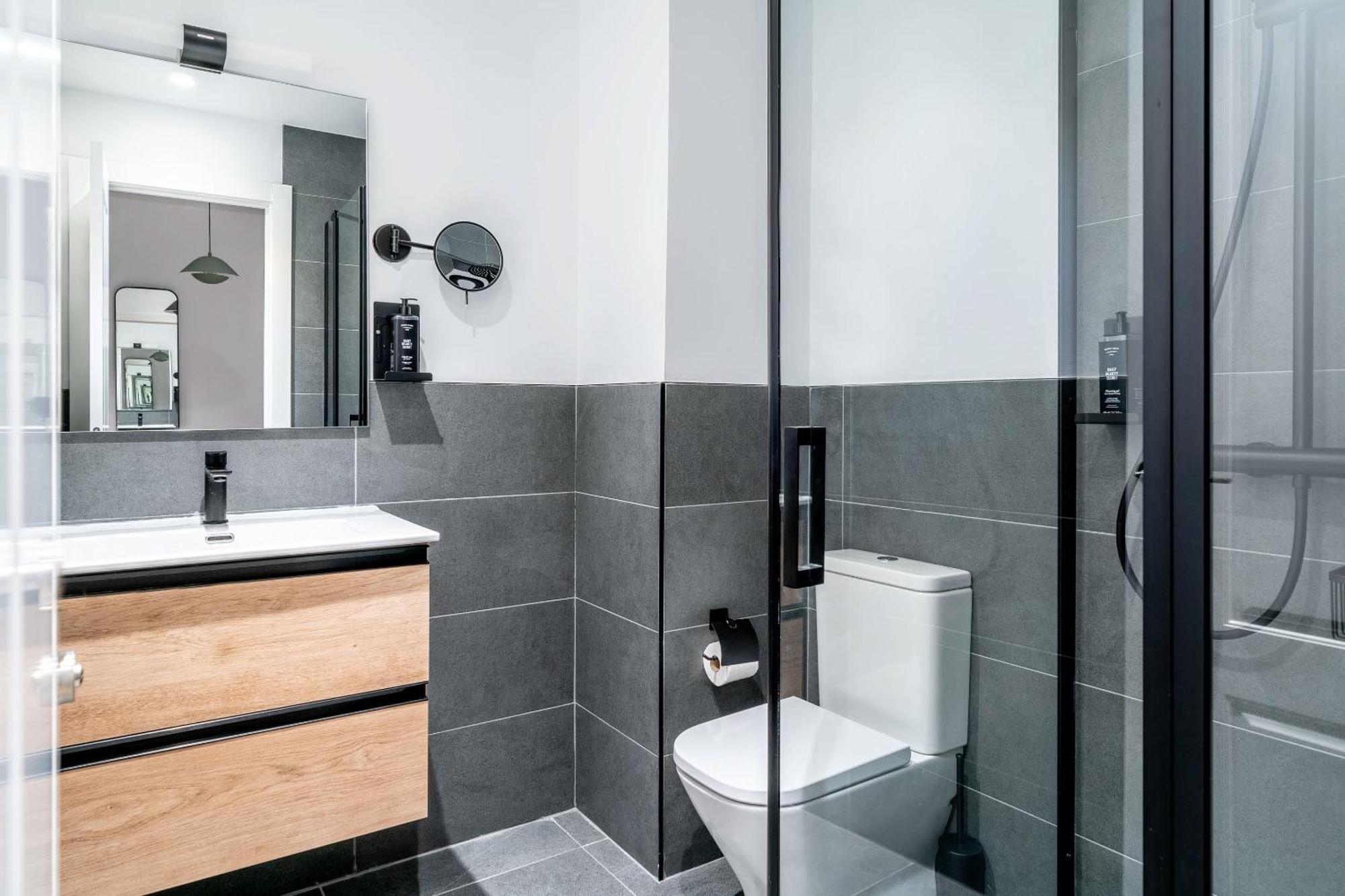 Limehome Malaga Calle Victoria Экстерьер фото